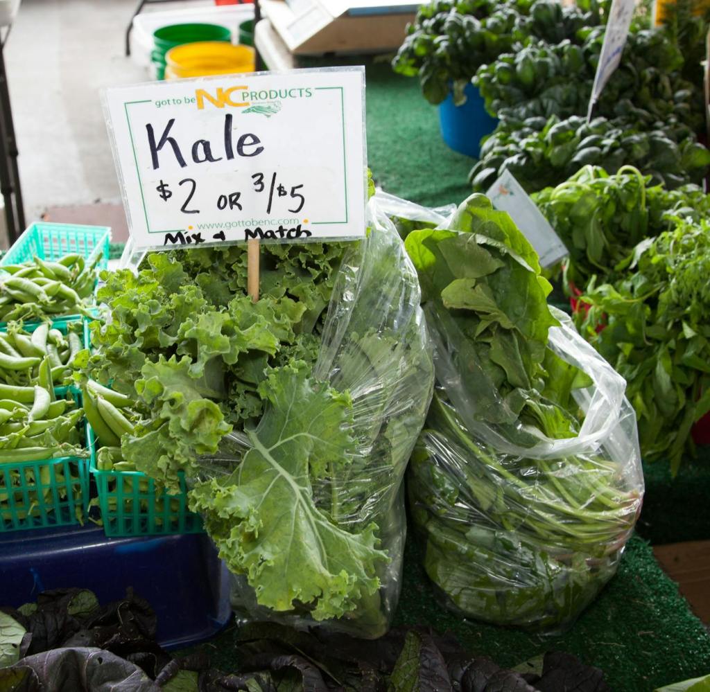Flavorful and Fresh: Vegan Kale Salad Recipe